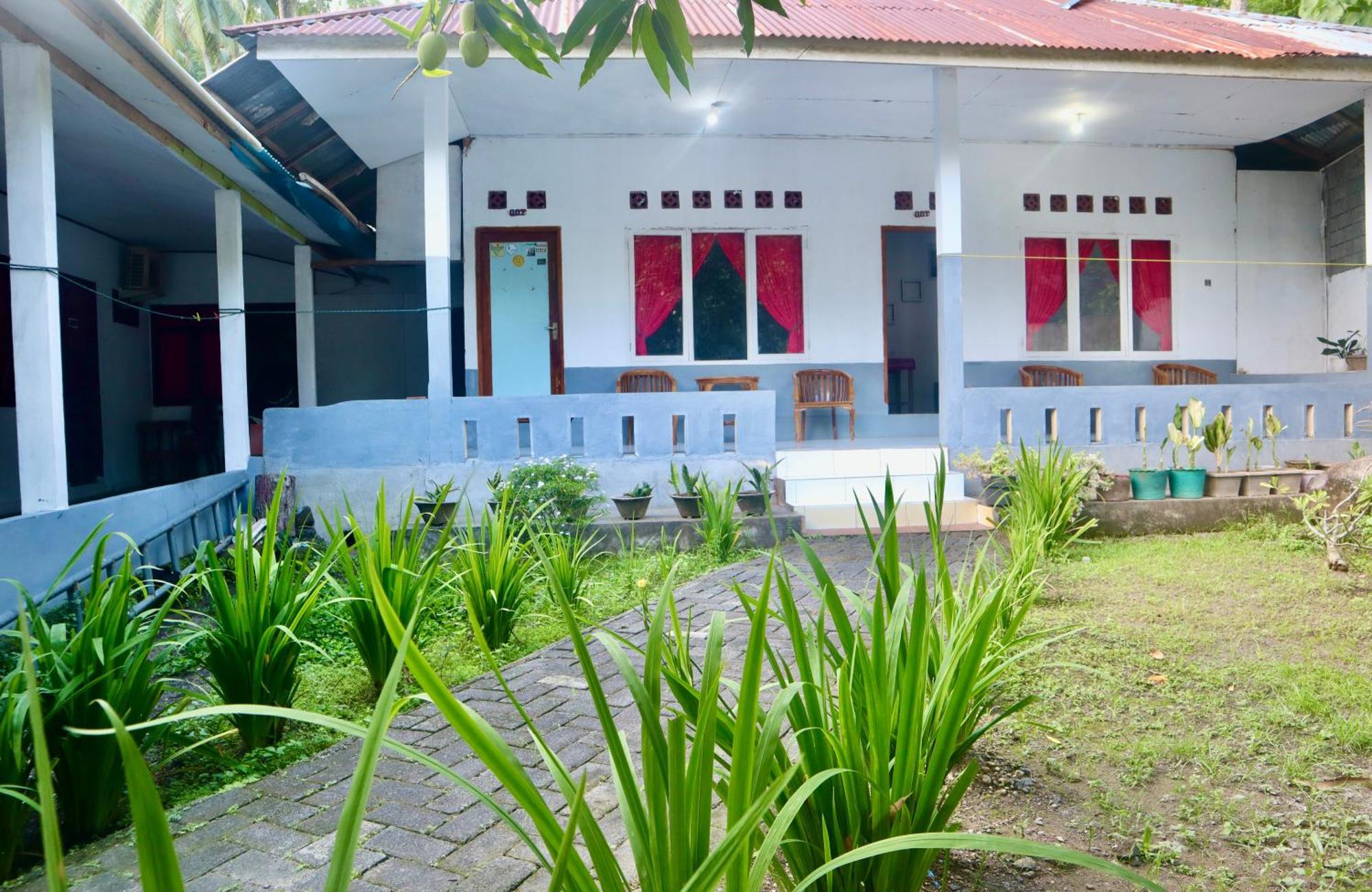 Tarsius Home Stay Rinondoran Экстерьер фото